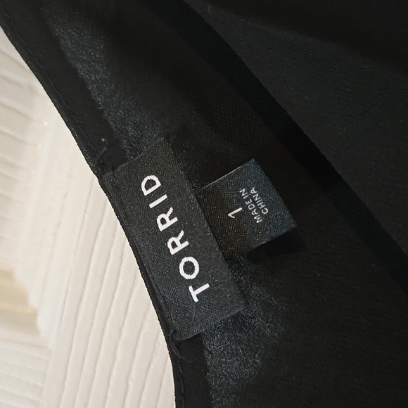 Torrid Size 1 Black - Picture 2 of 5